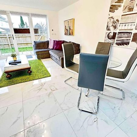 Paradigm House, Stunning 2-Bedroom Apartment 1, Free Parking, Oxford Exteriör bild